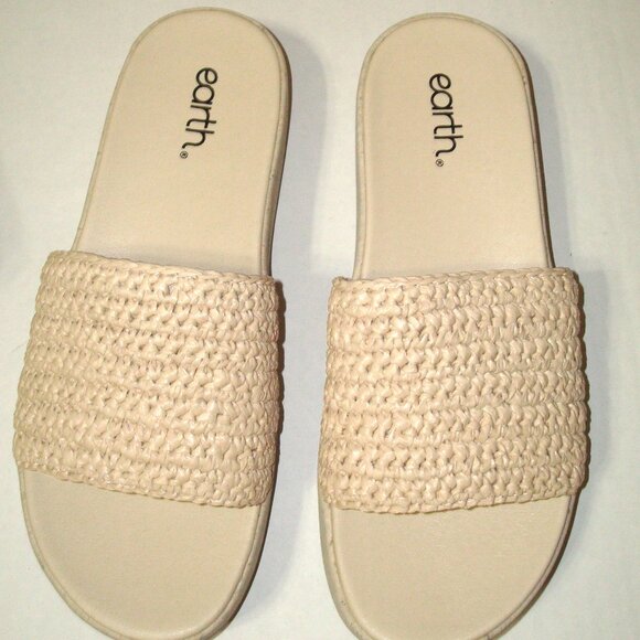 New Womens 10 M Sandals Shoes NIB Sachan 2 Ivory Tan NWT Slip On Comfort - Picture 1 of 7